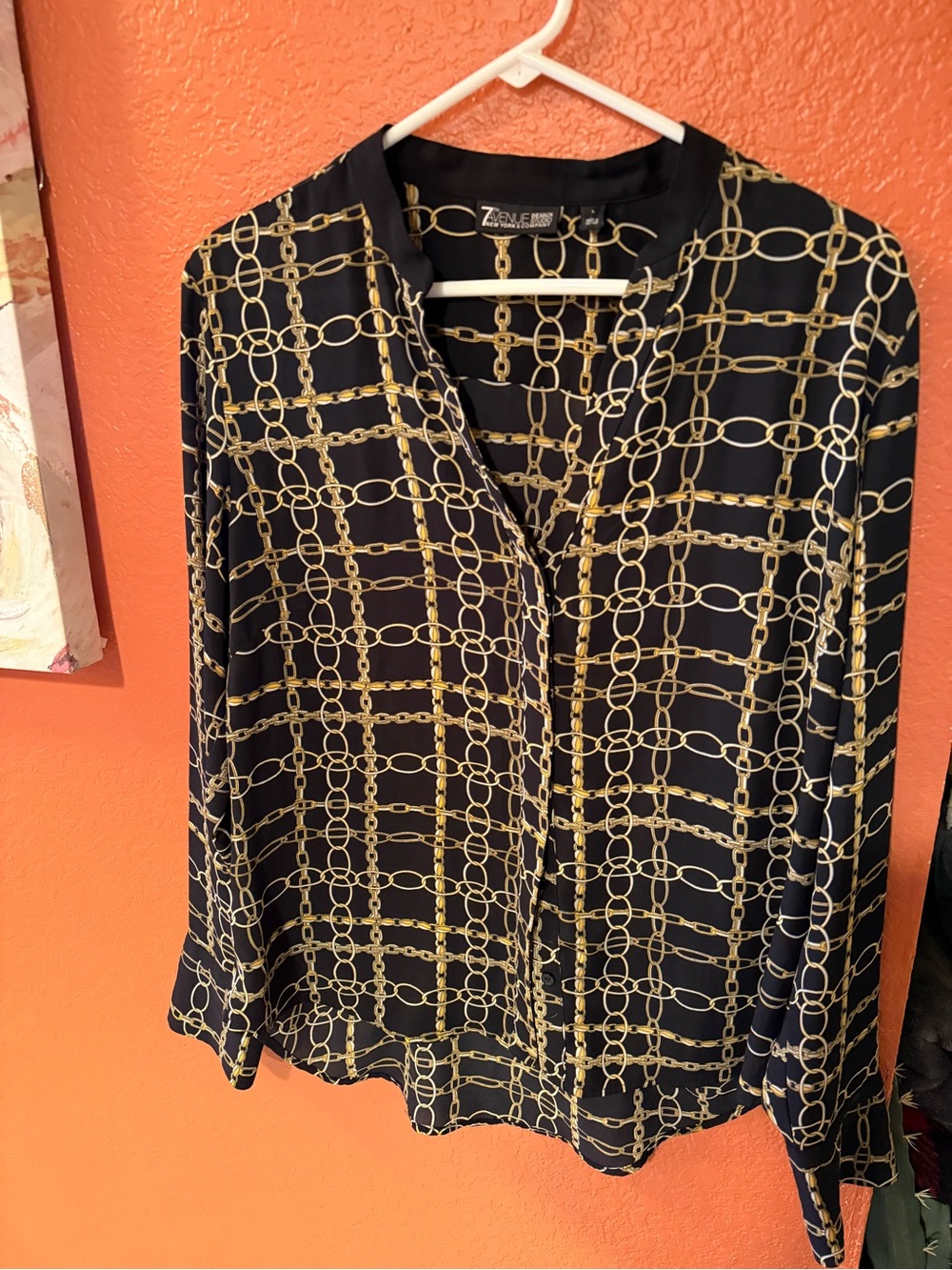 Black & Gold Chain-Print Long-Sleeve Blouse